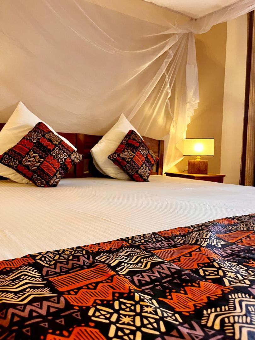 Kilimanjaro Lodge - Mcf موشي المظهر الخارجي الصورة